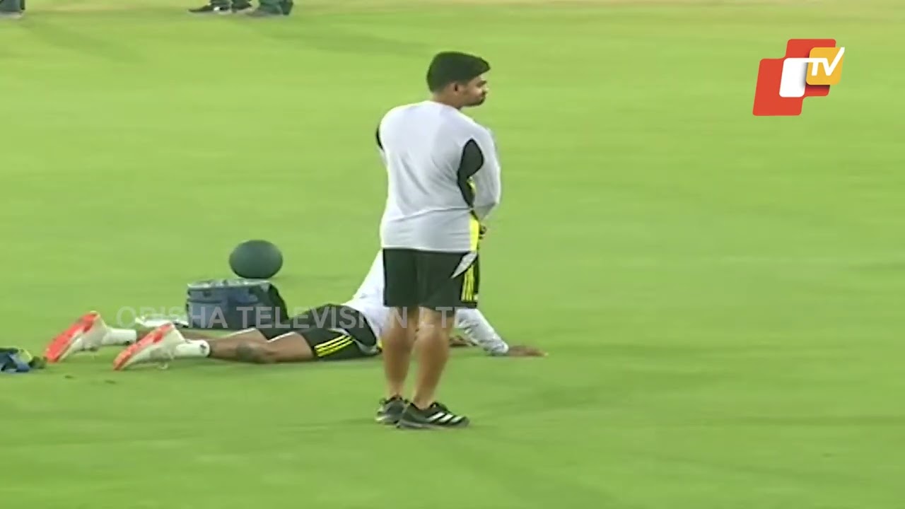 Cuttack Barabati Stadium Fills with Cheers for Virat Kohli