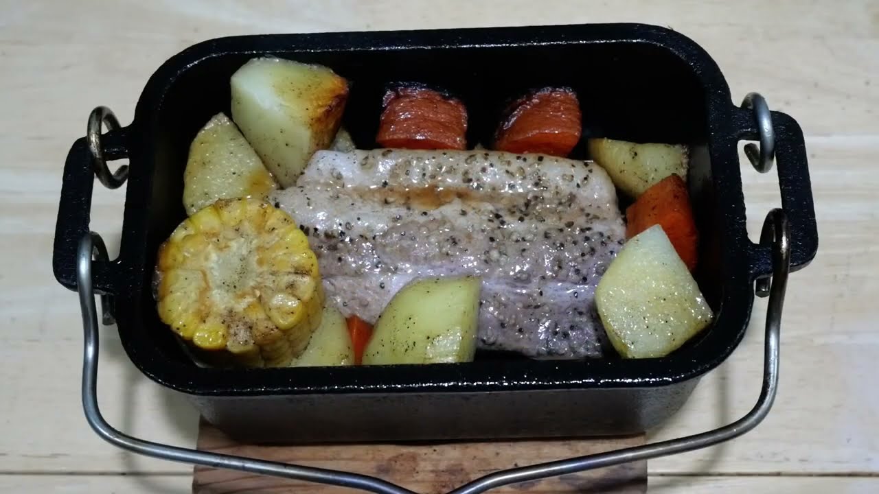 Grilled Whole pork belly : Trangia Stove & Captain Stag Square Dutch Oven Mini