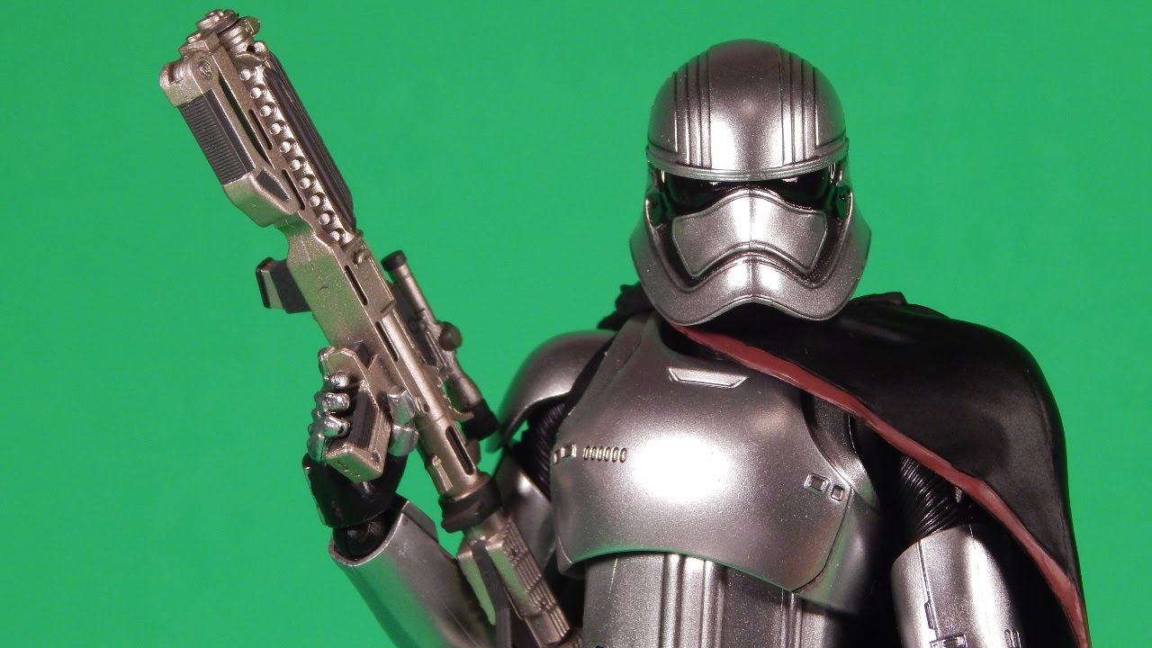 Обзор фигурки Bandai S.H. Figuarts Капитан Фазма из фильма «Звёздные войны: Пробуждение силы».