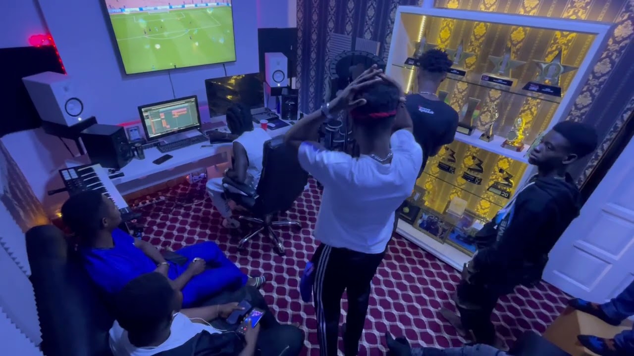 Sika Aba Fie Remix (The Making) Kweku Darlington, Kuami Eugene, Kweku Flick, Fameye