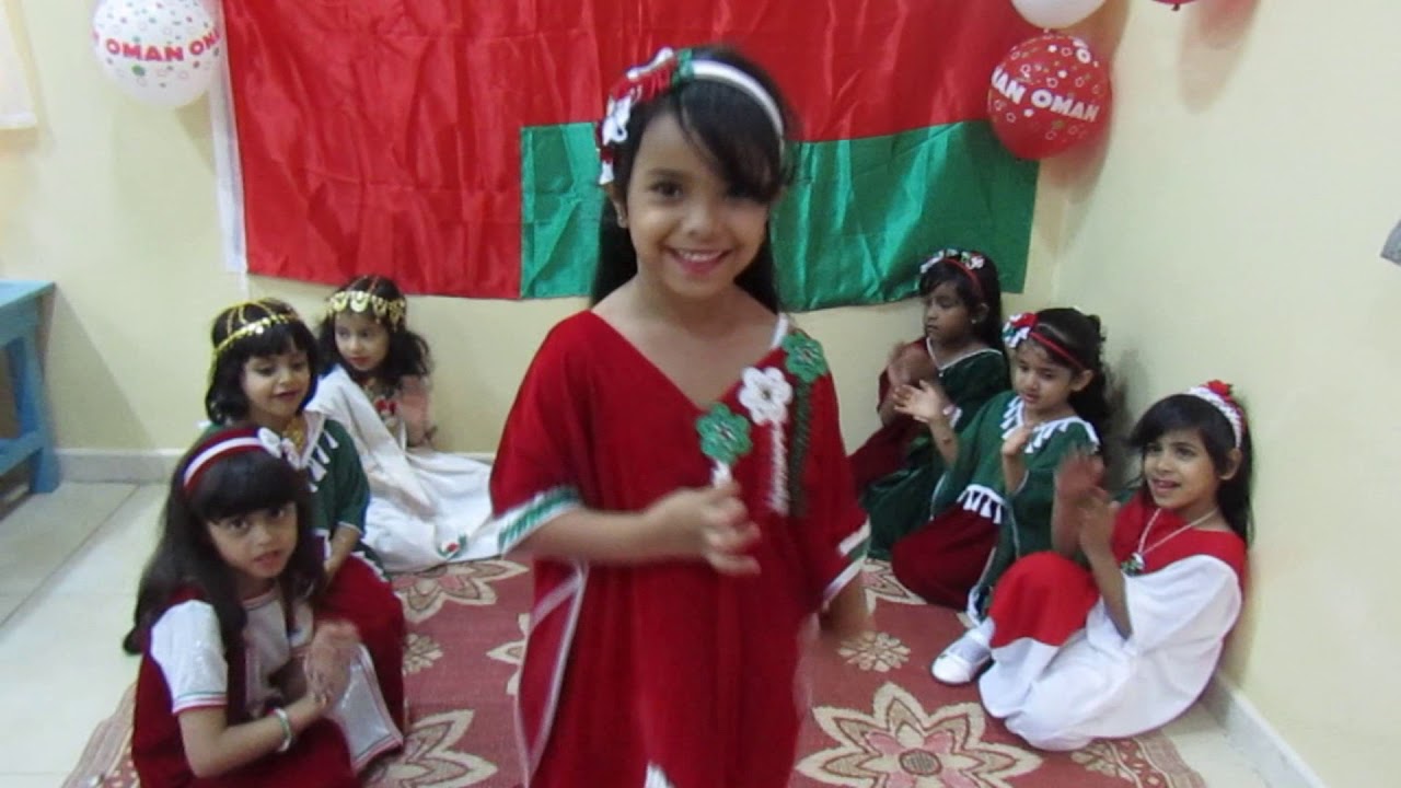 العيد الوطني 48 فصل ينابيع الهدى مدرسة دار الهدة فن الطبل الظفاري والبرعة مونتاج فهيمة العمودي