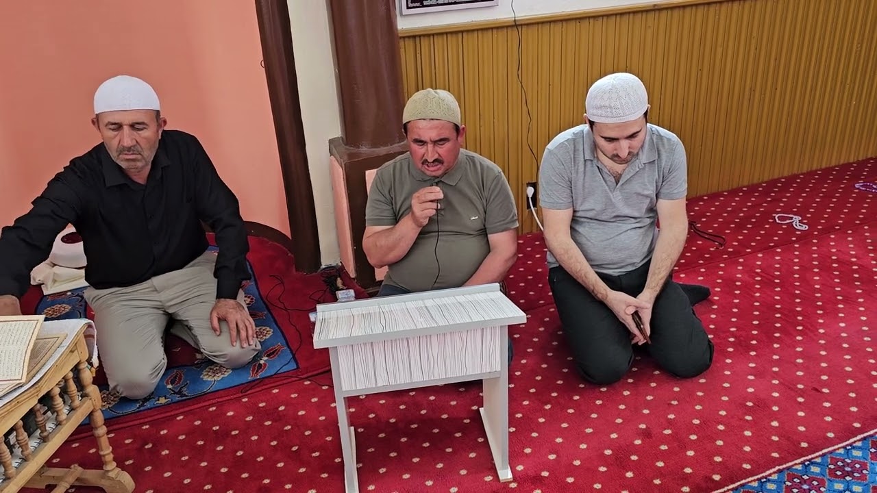 DEMİRCİ'nin AYVAALAN KÖYÜNDE ADEM ÇOBAN HOCA CAMİDE KURAN'I KERİM OKUYOR 27-04-2025