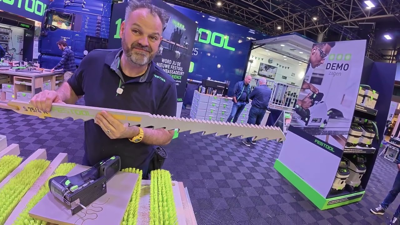 Demo Festool decoupeerzaag bouwbeurs 2025