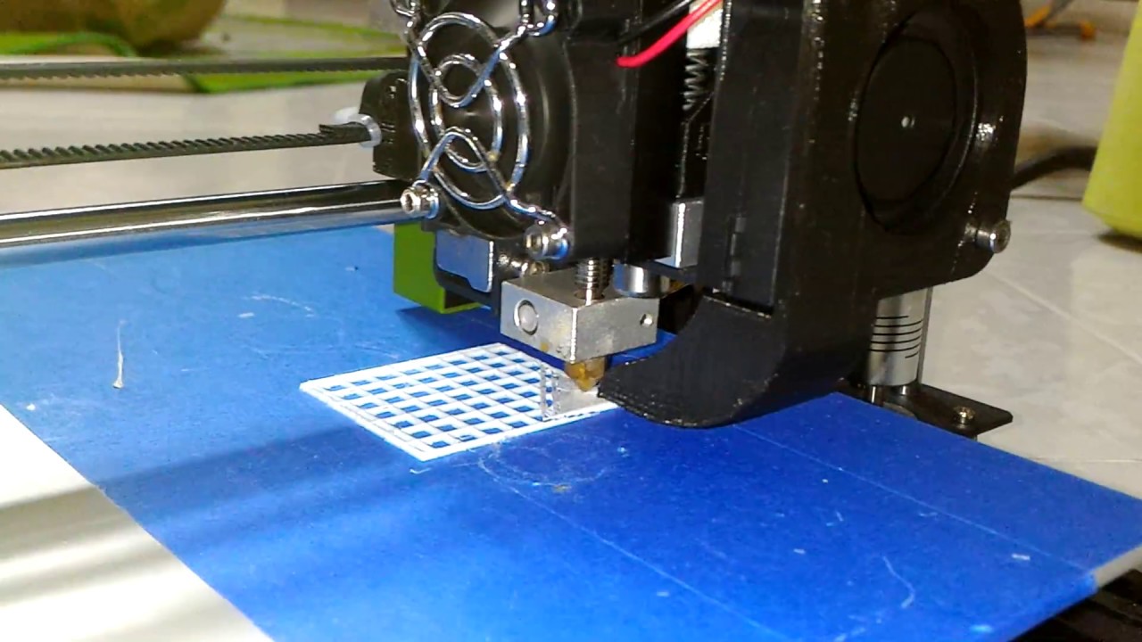 HICTOP 3D PRUSA I3 DIY (HIC-3DP17) in action 1
