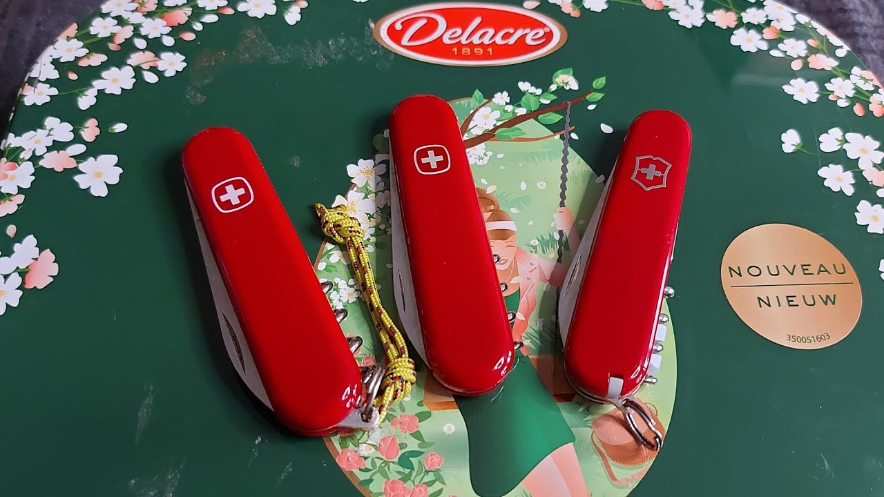 Comparative:Wenger Entrée, Victorinox Waiter, les deux combo de chaque marque! Et le  wengerGourmet.