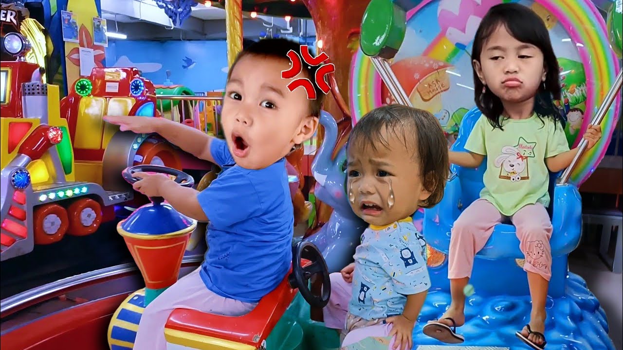 Vlog Keluarga Riska Rafisqy Main Capit Boneka, Seharian Jagain Bayi Lucu Naik Odong-odong