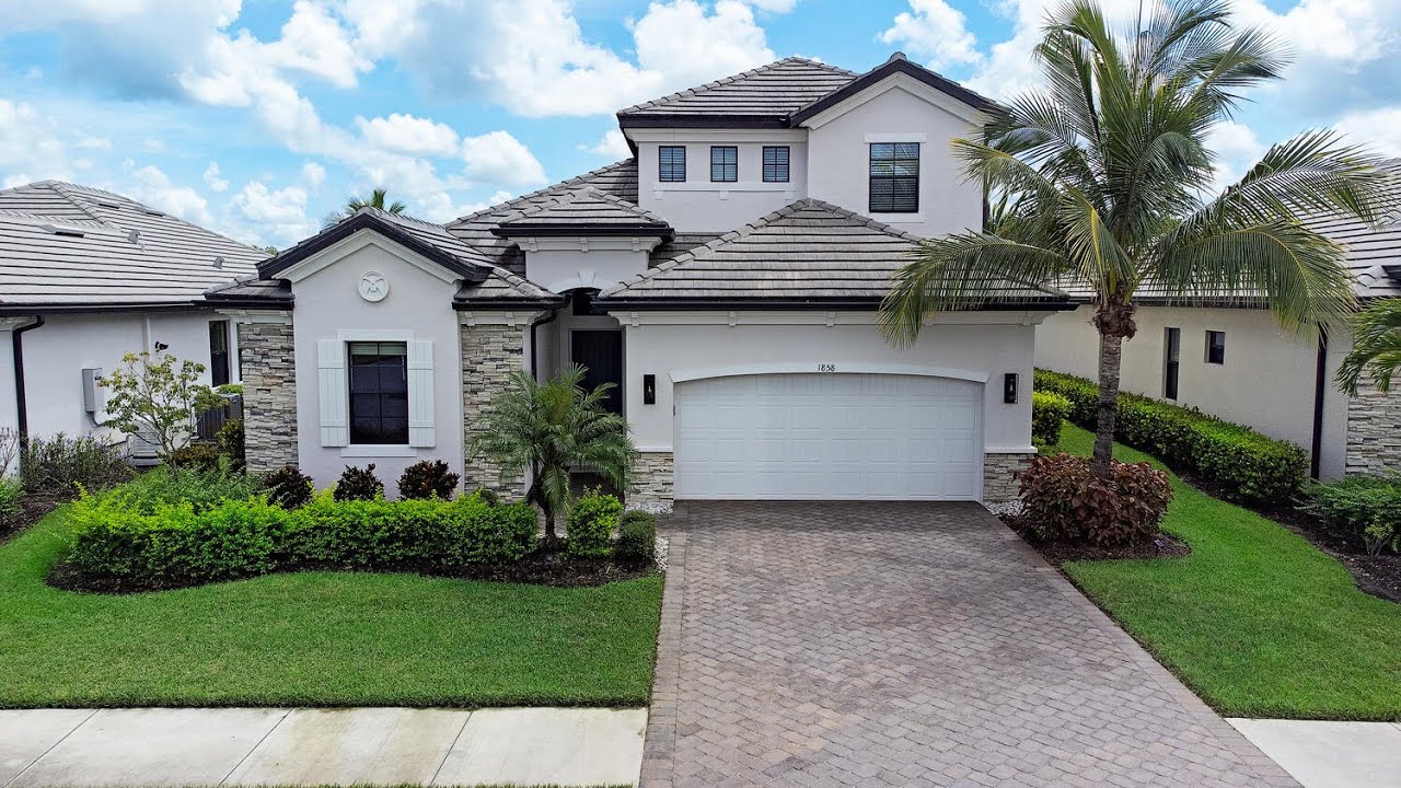 LaMorada  |  1858 Mustique St, Naples, FL 34120 | Matt Brown, William Raveis Real Estate