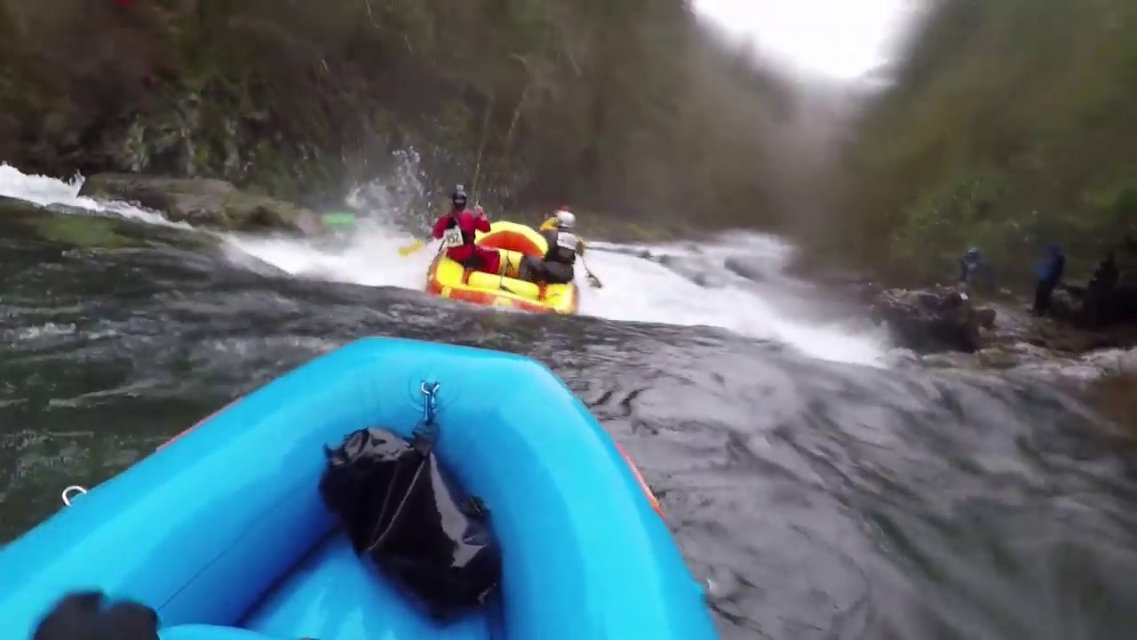 Hucking Sunset falls sideways in a raft NWCC 2019