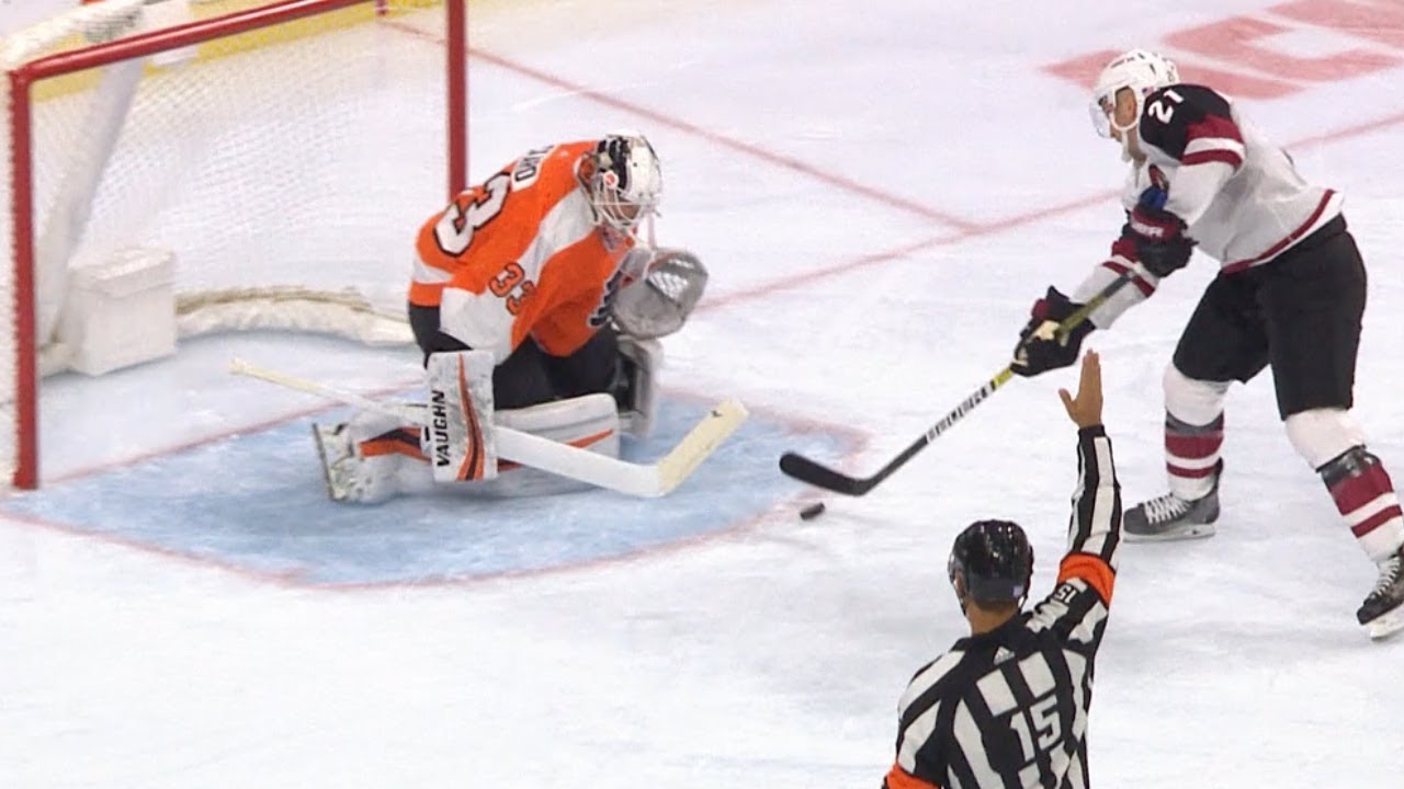 Coyotes tally two shorthanded goals in 24 seconds against Flyers