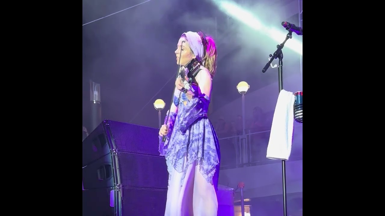 Lindsey Stirling Surrender live Master of Tides Cruise