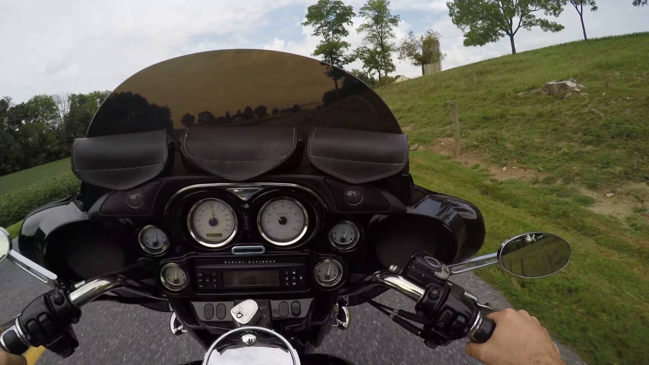 2006 Harley Davidson Street Glide FLHX Test Drive review