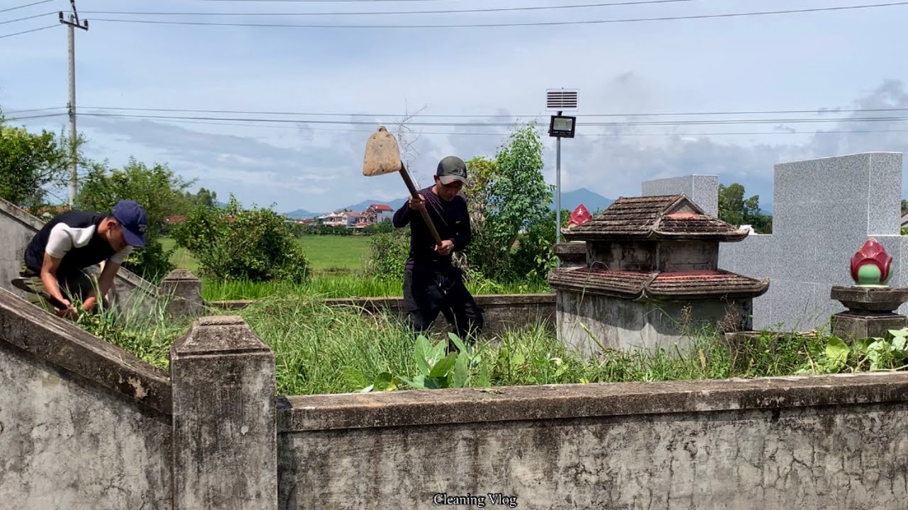 Cleaning the grave of a couple who passed away 40 years ago -P2