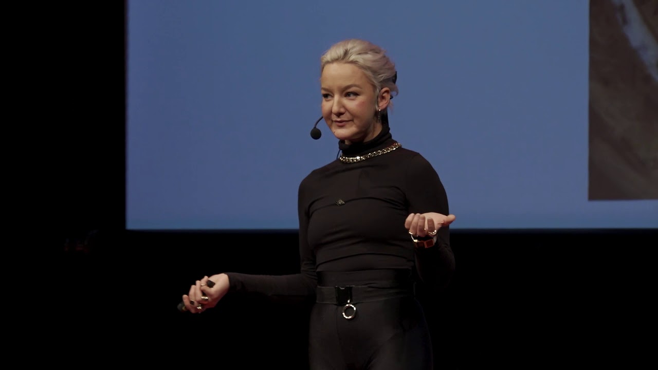 Dělám si, co chci a zatím mi to prochází | Léna Brauner | TEDxPragueWomen