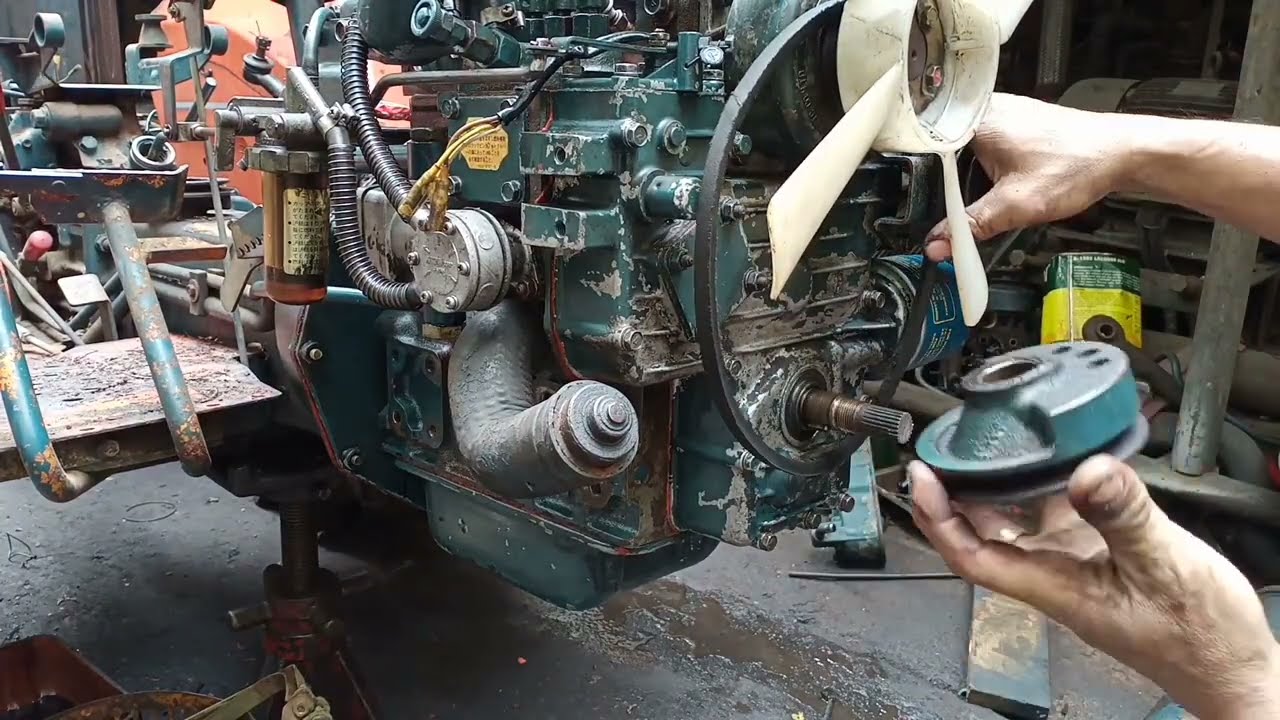 Kubota D850 front cover oil seal replacement