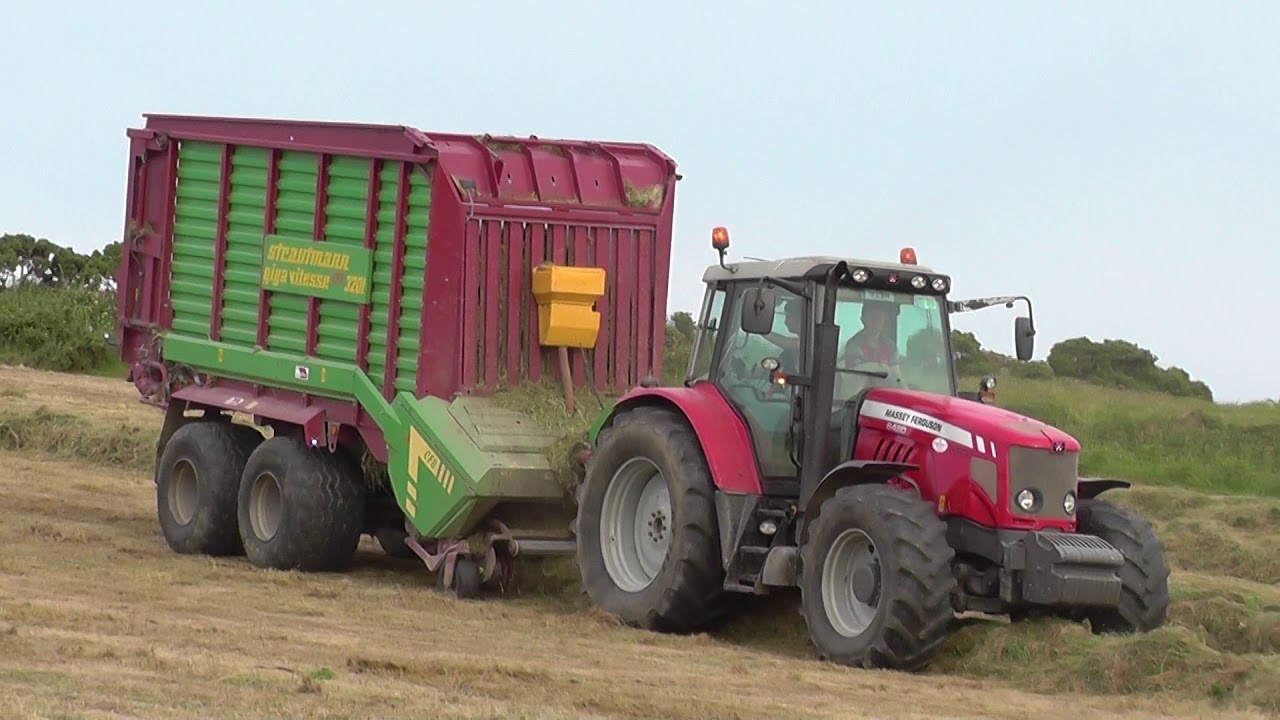 Silage 2017 Massey Ferguson Tractors with Struatmann Wagons