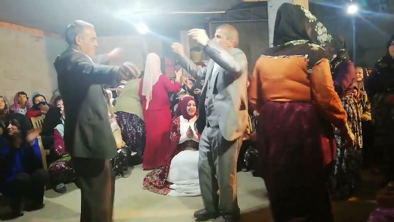 Müzisyen Özlem Ökten AKŞEHİR düğünleri Gölçayır mahallesi
