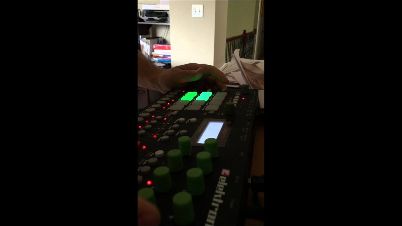 Scott Scheferman (aka highsage) - KAOTIK (live on Analog RYTM)