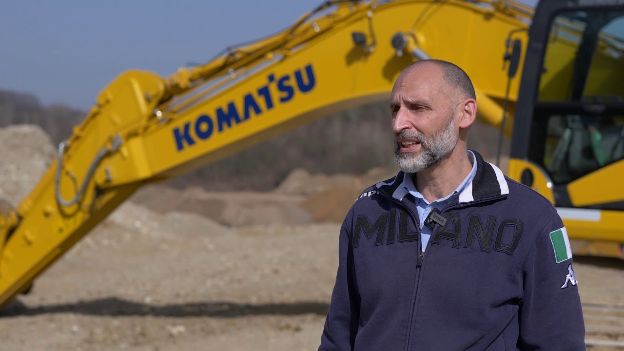 Abbiamo visto al lavoro un Komatsu HB365-3 Ibrido presso Cave Rossetti di Lonate Pozzolo