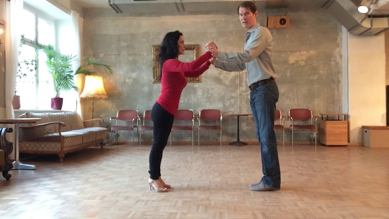 Das Tango ABC, Tango Argentino Basics  * Das Zentrum