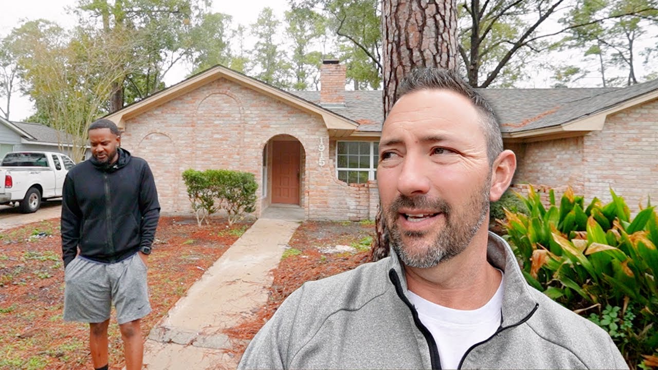 SURVIVING 3 House Flips at ONCE... As a Total BEGINNER!