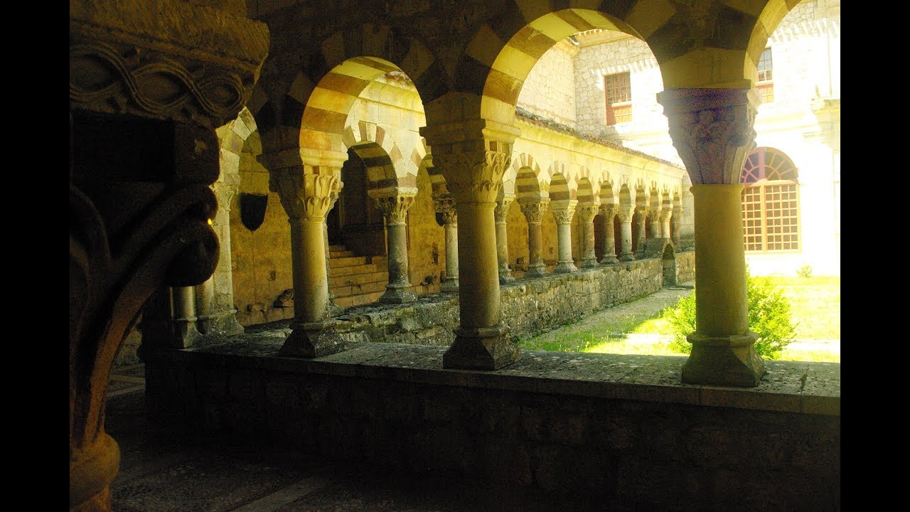 Fotos de: Burgos - Monasterio de San Pedro de Carde&ntilde;a ( Castrillo del Val )