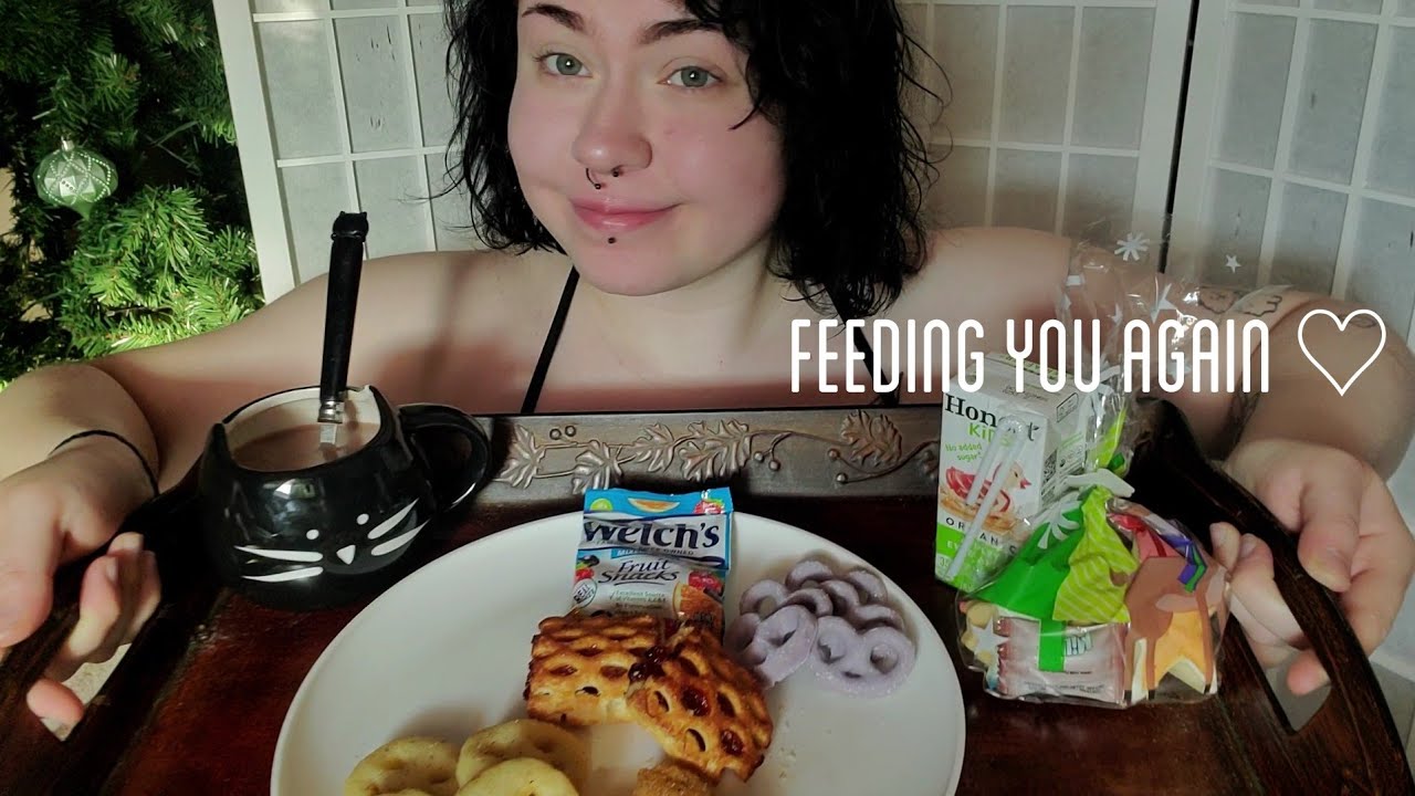 ASMR feeding you ² (positive affirmations)