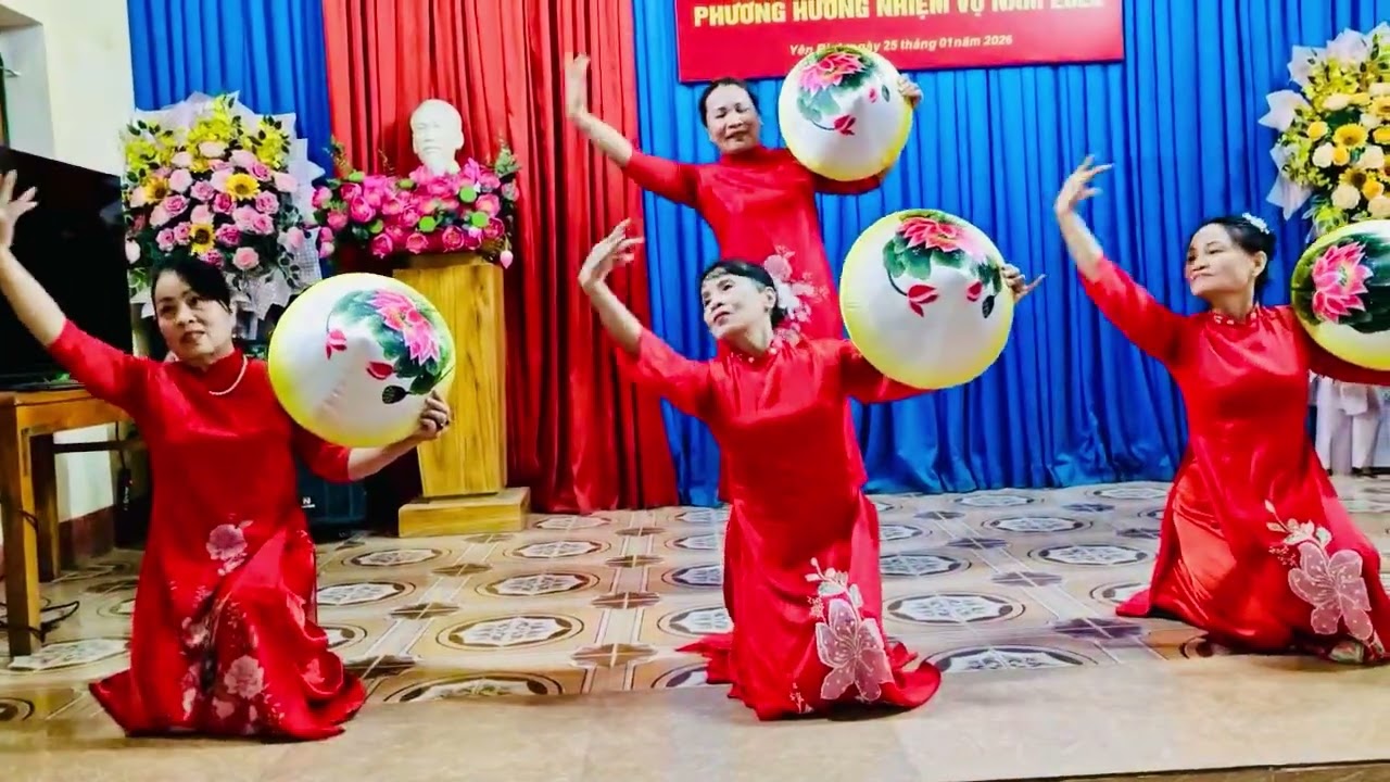 Múa nón Đất nước Tình yêu