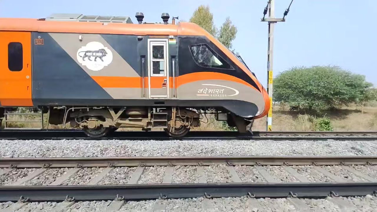 Speedy Indian Railways Compilation 84#memutrain#vandebharat#goodstrain#freighttrain#oiltanker#train
