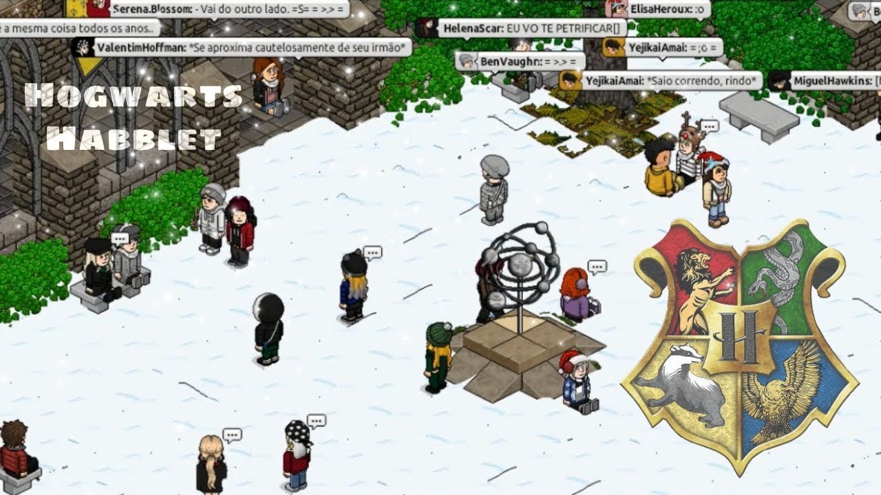 BRINCANDO NA NEVE NO P&Aacute;TIO DE TRANSFIGURA&Ccedil;&Atilde;O HOGWARTS ❄️ RPG Habblet 2020 | HWW