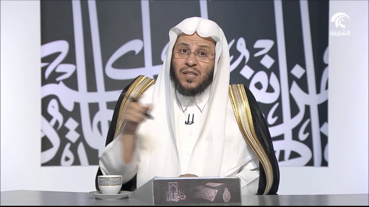 ما حكم من لمس زوجته ونزل منه مذي