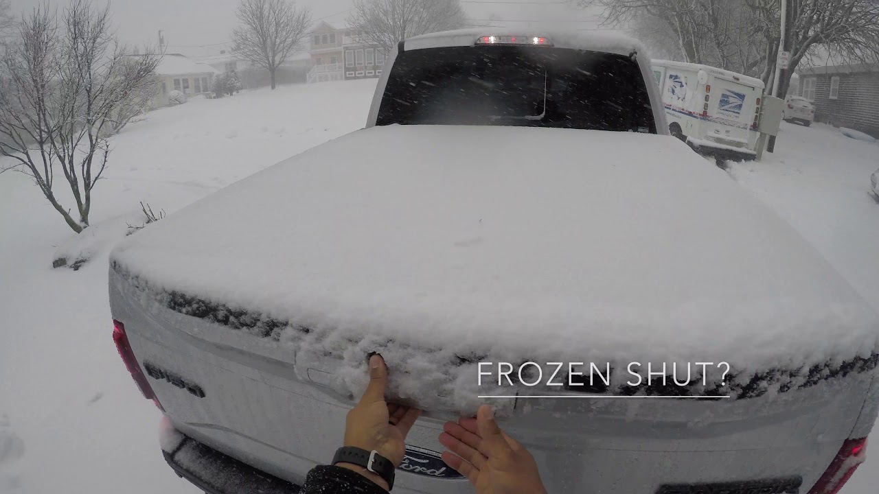 Ford Raptor in Blizzard