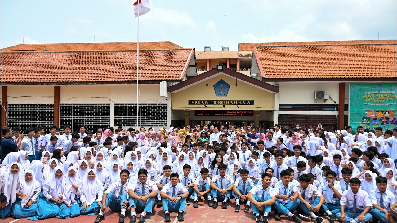 Wapres Tinjau MBG di SMAN 10 Surabaya