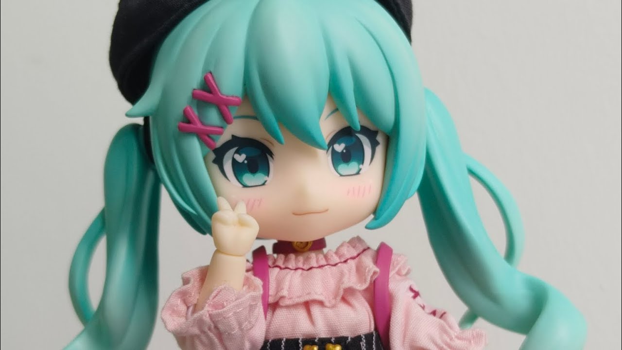 Hatsune Miku : Date Outfit - Nendoroid Doll Unboxing