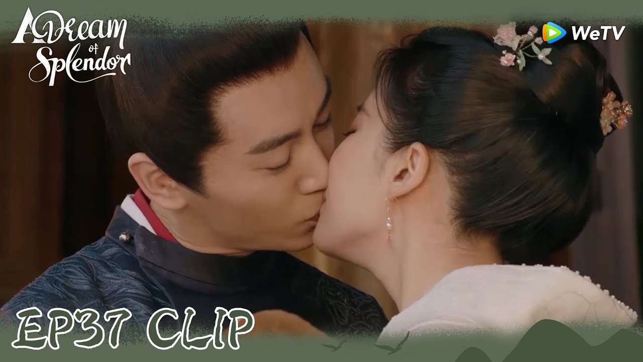 A Dream of Splendor | Clip EP37 | So sweet! Pan'er kissed Gu Qianfan in front of others | WeTV