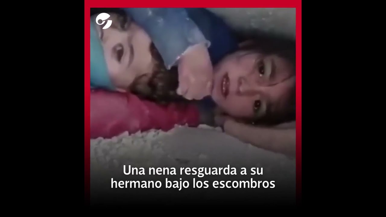 RESGUARDÓ a su hermanito bajo los escombros tras el terremoto en TURQUÍA a la espera del RESCATE