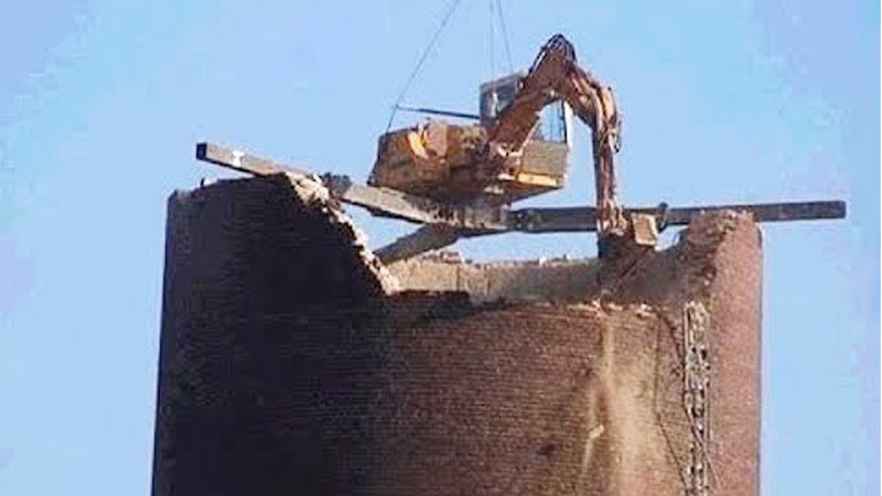 Extreme Idiots Dangerous Building Demolition Excavator Skills - I Was Shocked To See Destruction