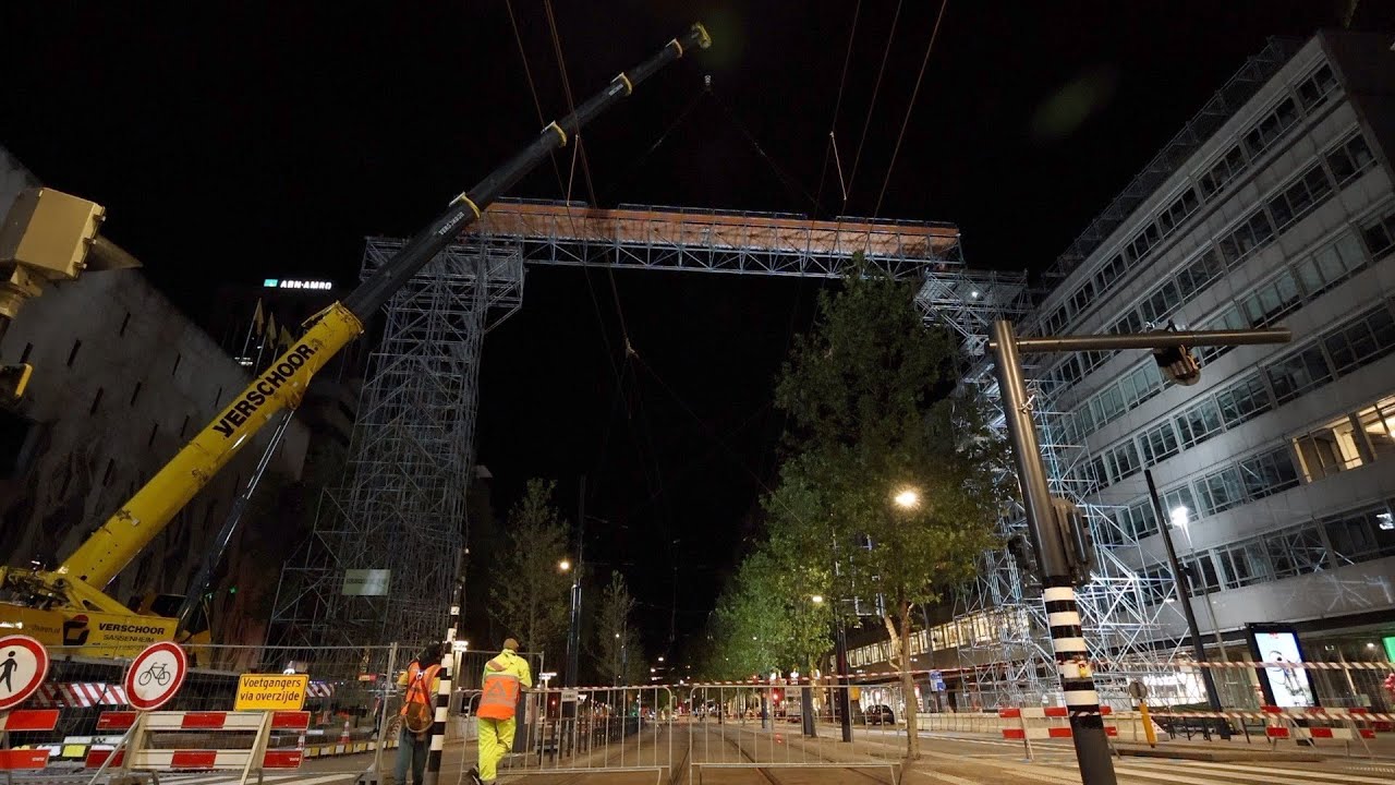 De bouw van de Rooftop Walk. Dutch Steigers
