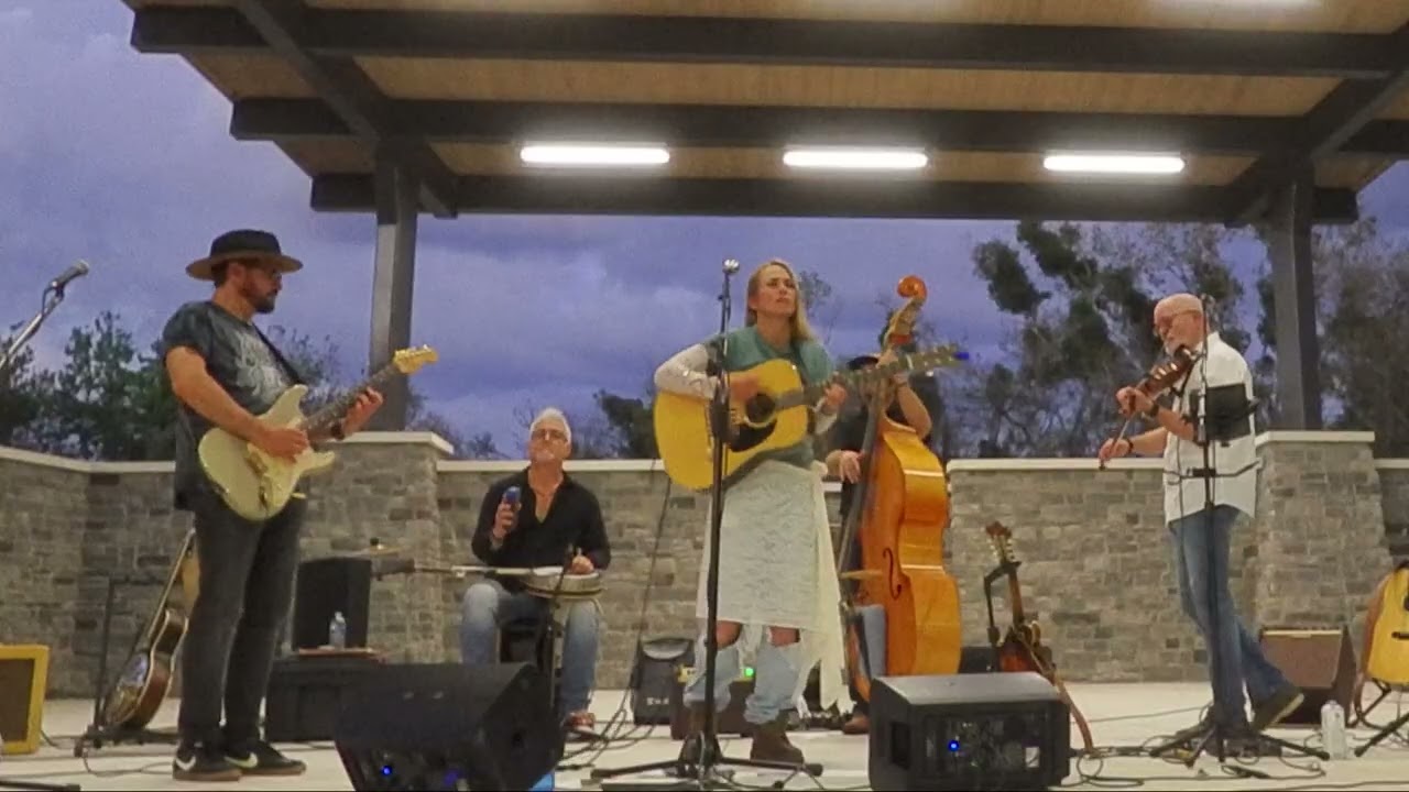 Easy to Love - Live Americana Folk Rock - Cassie Jean and the Fireflies
