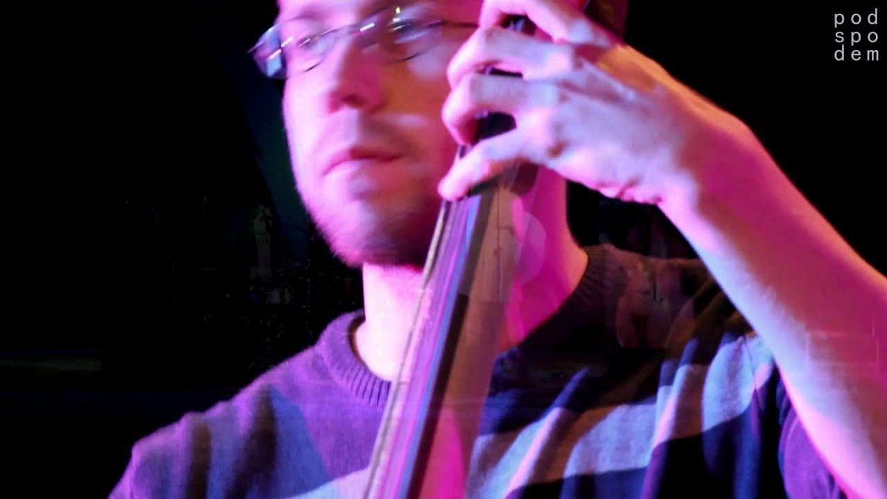 Mikołajki Folkowe 2011 - Chłopcy kontra Basia (5/5)