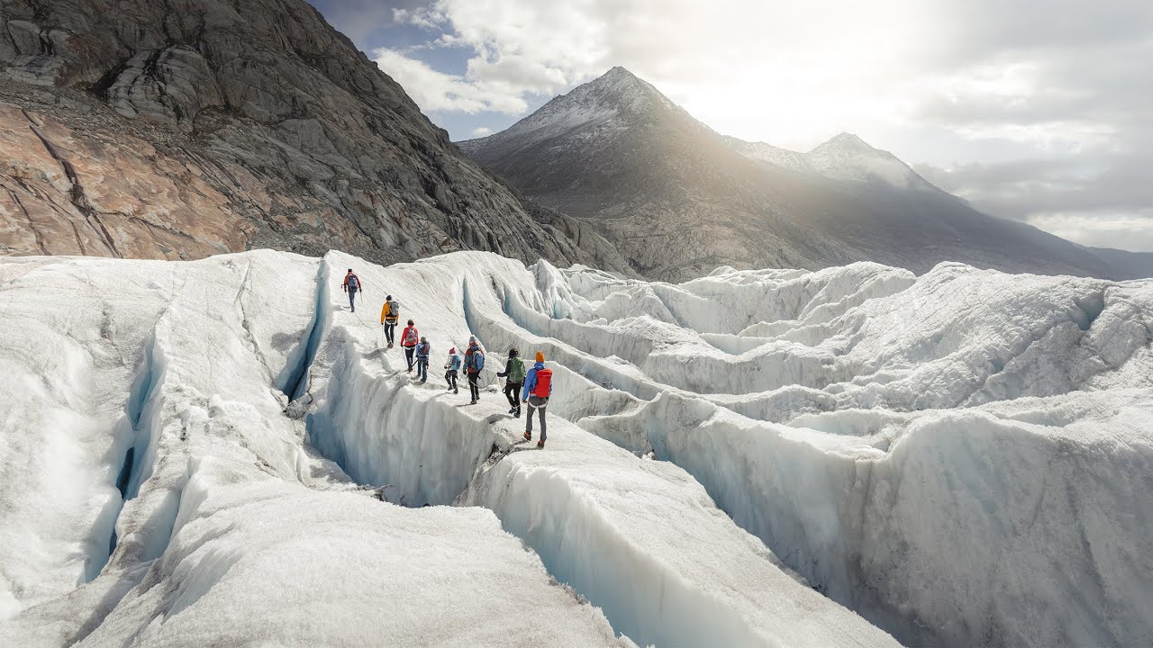 Gef&uuml;hrte Wanderung auf dem Grossen Aletschgletscher