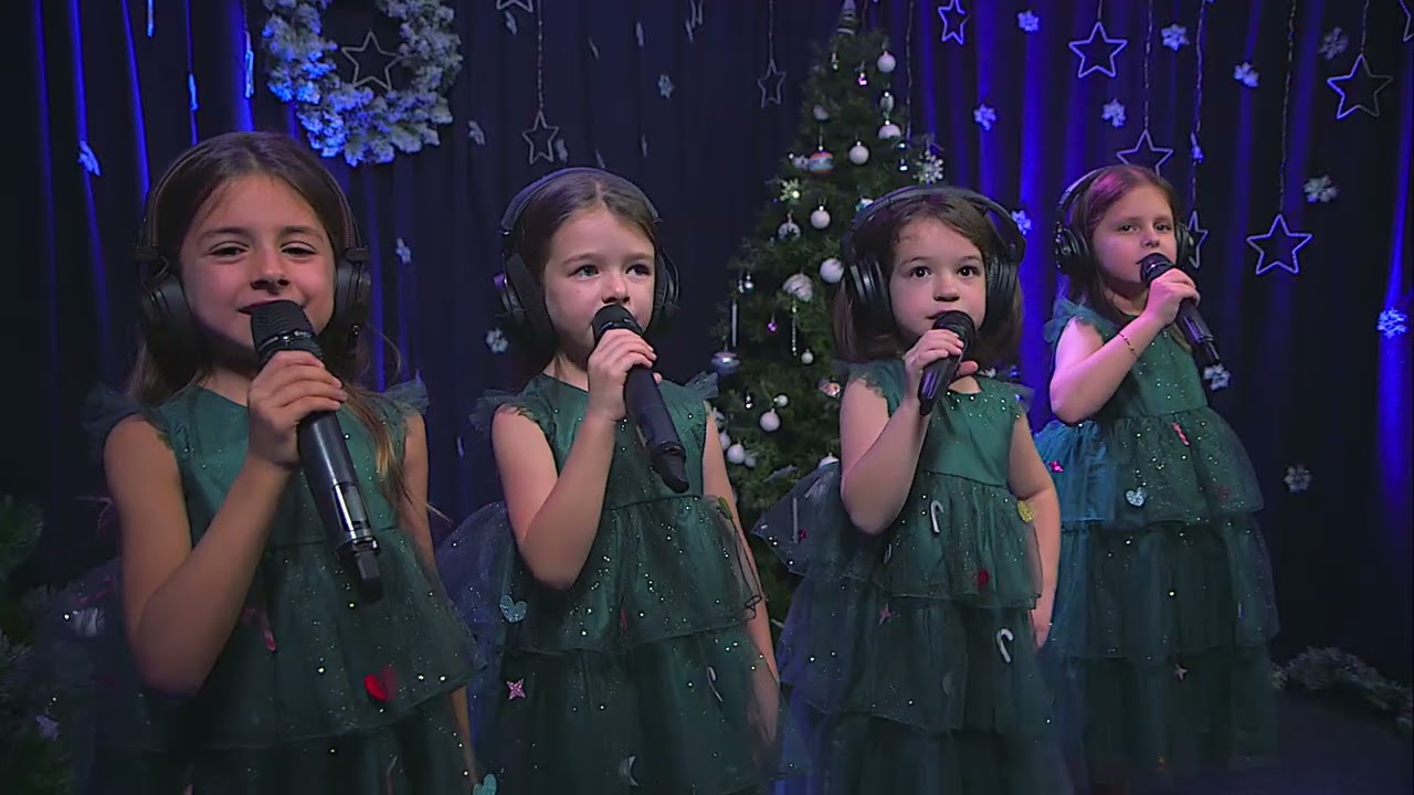 РАДИ, ЙОАНА, МИХАЕЛА И МИА - ЧЕСТИТА КОЛЕДА! (VOICE ACADEMY - КОЛЕДЕН АЛБУМ)
