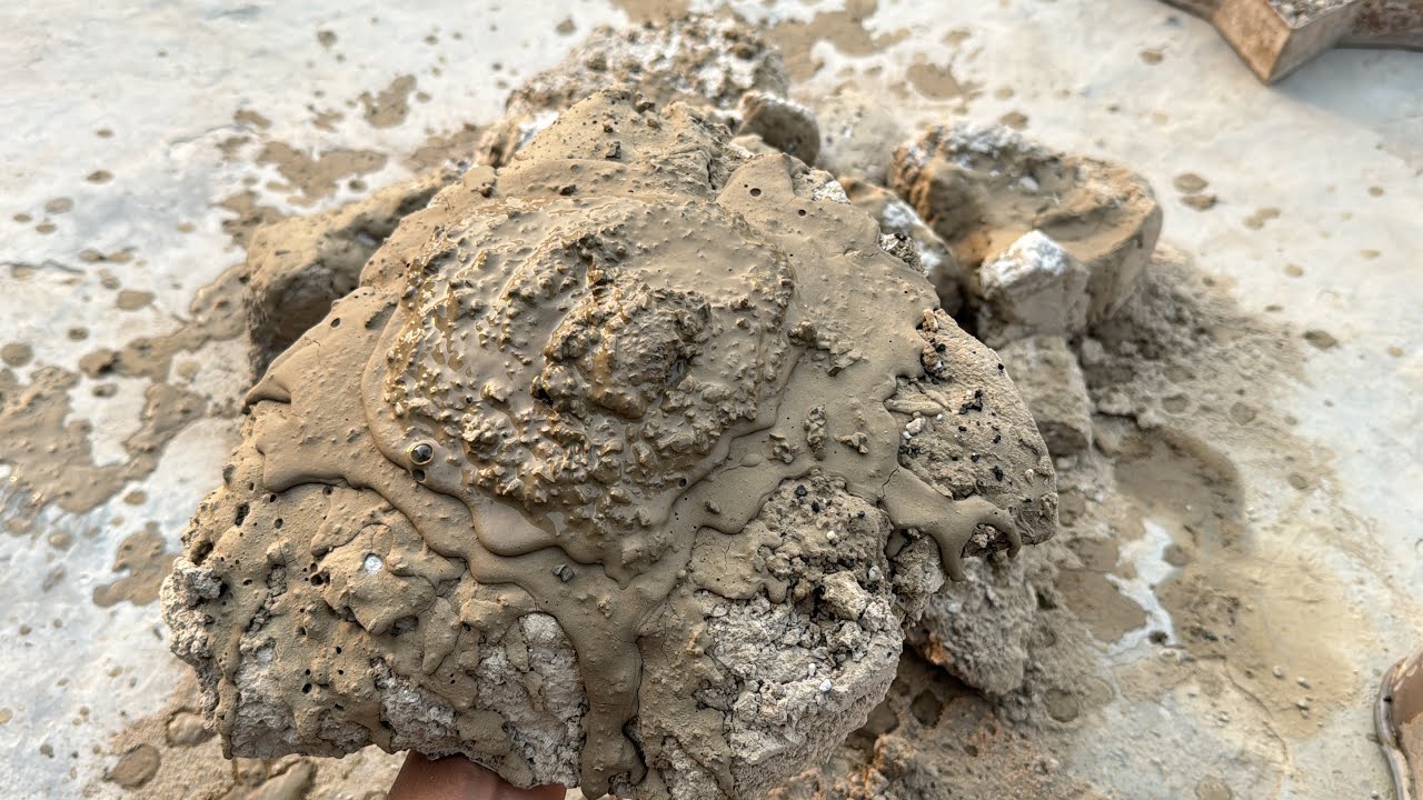 Concrete mud dirt dry floor crumbling with a lot of paste pouring 🔥super satisfying crumbling 🔥