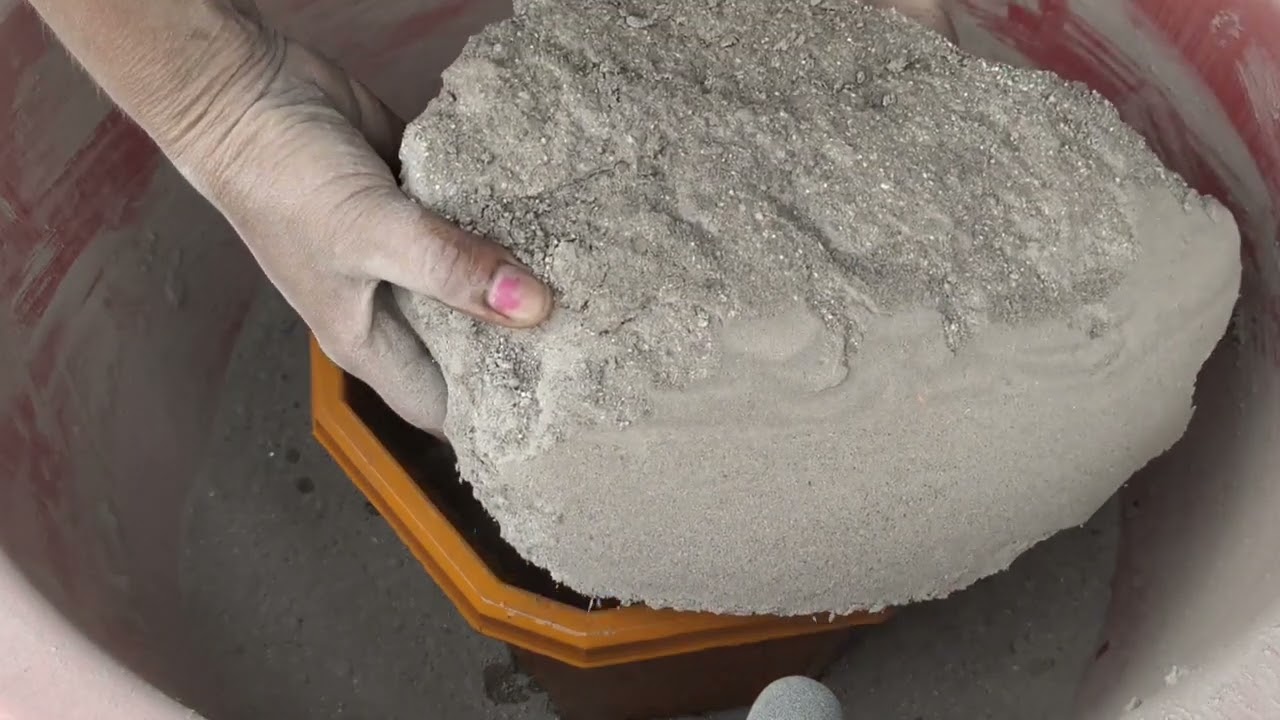 Super duper soft dusty 🌪️ sand cement dry and water 💦 crumbling Asmr #oddlysatisfying 