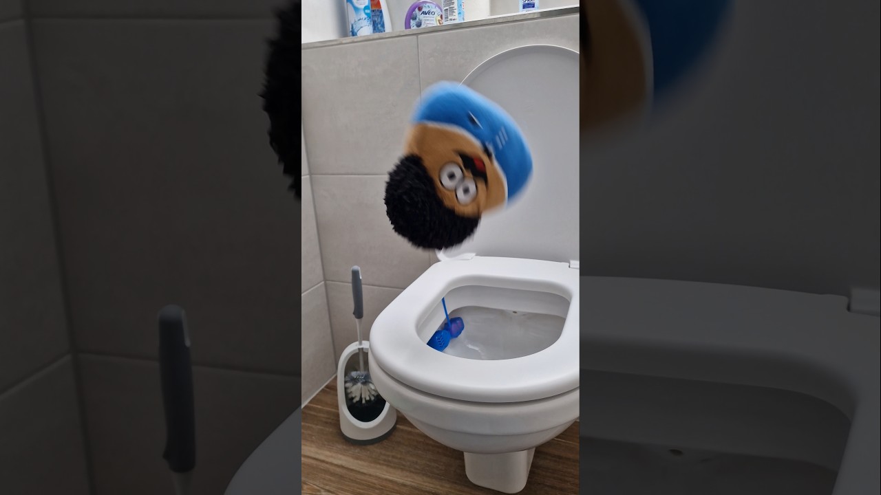 Daddy Pou jumps into the toilet 😂💩 #pou #plushie #plushtoy