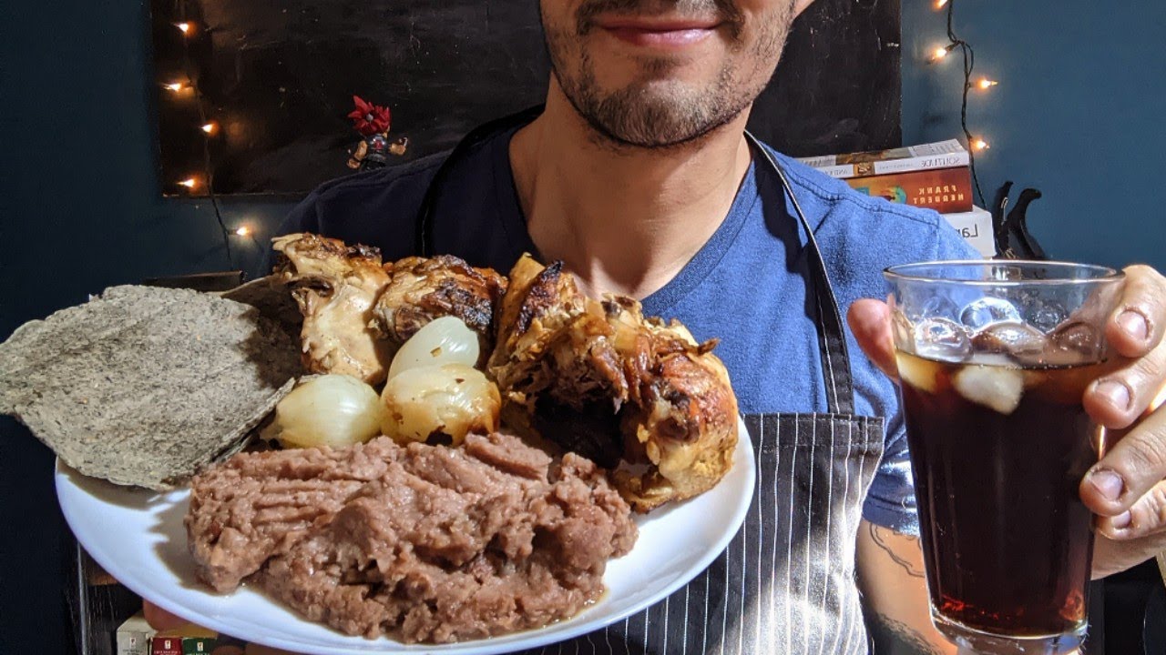 ASMR-Comiendo Pollo Asado Con Frijoles Y Tortillas Azules