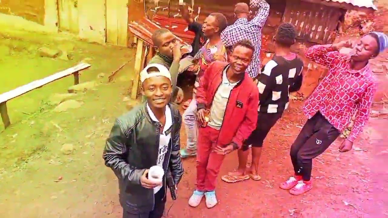 Ye Komekuk chorin met oowei Kiste Kiste - Jimmy Jones ( Official Music Video )