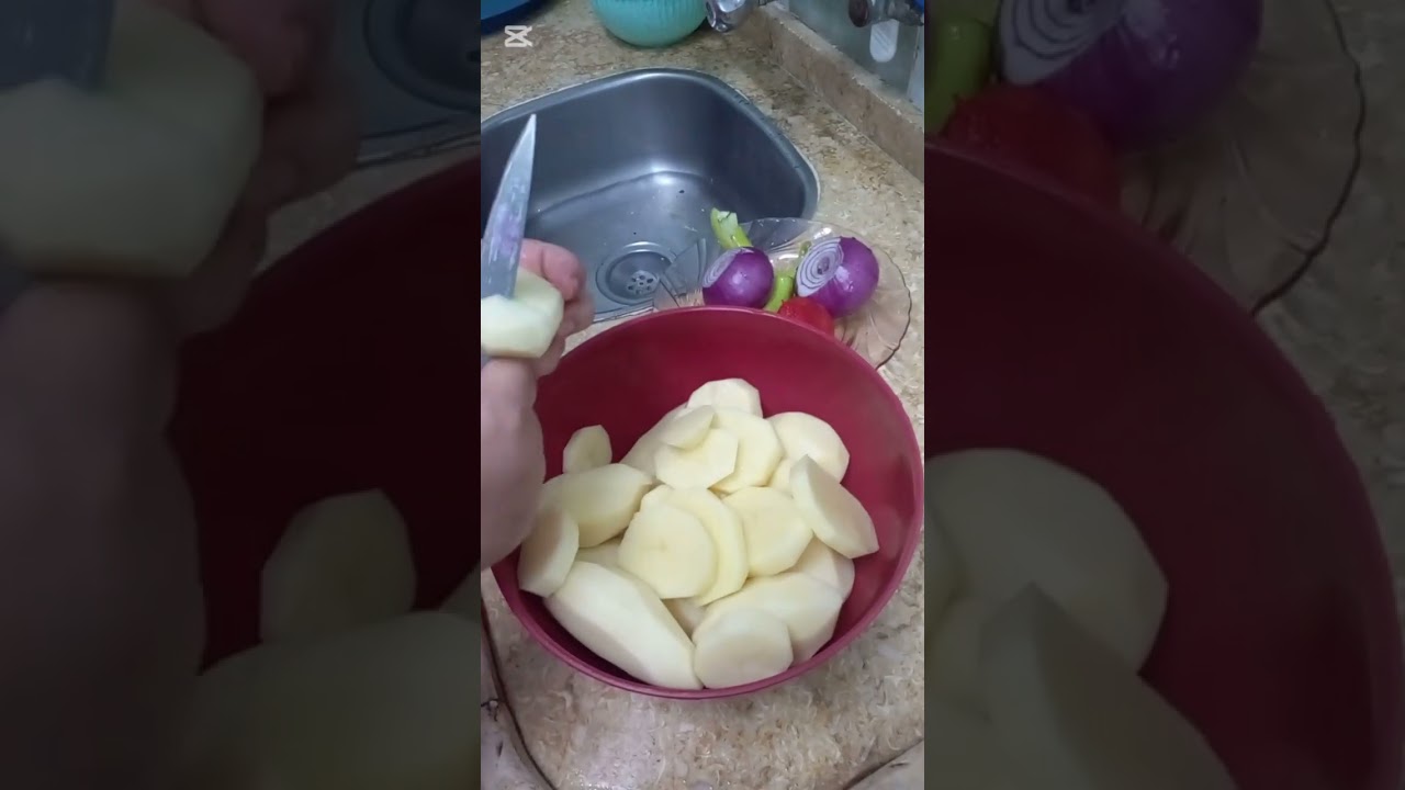 الناس كلها بتعمله بطريقه وانا بعمله بطريقه تانيه👌نحن نختلف عن الآخرون👍