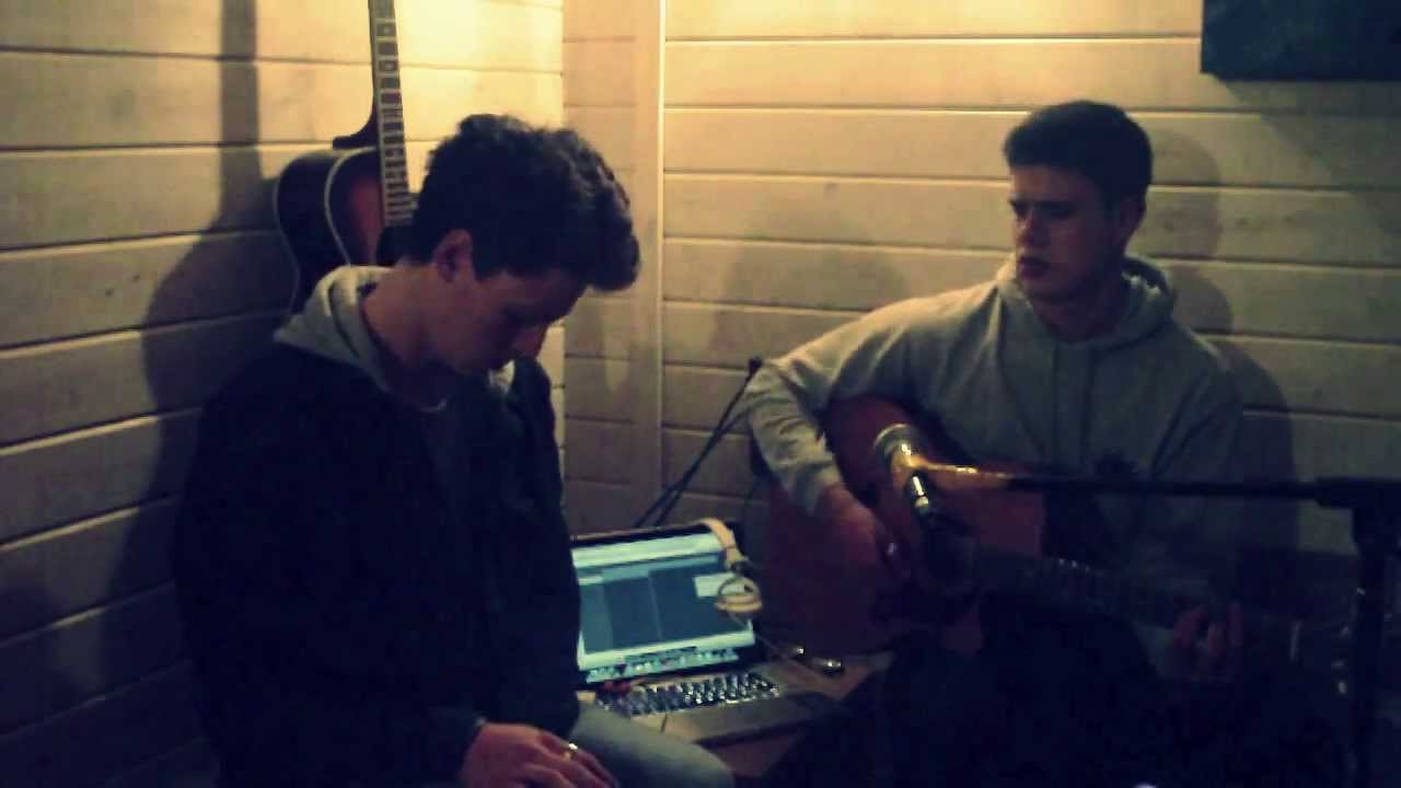 Lorde- Royals (Cover)