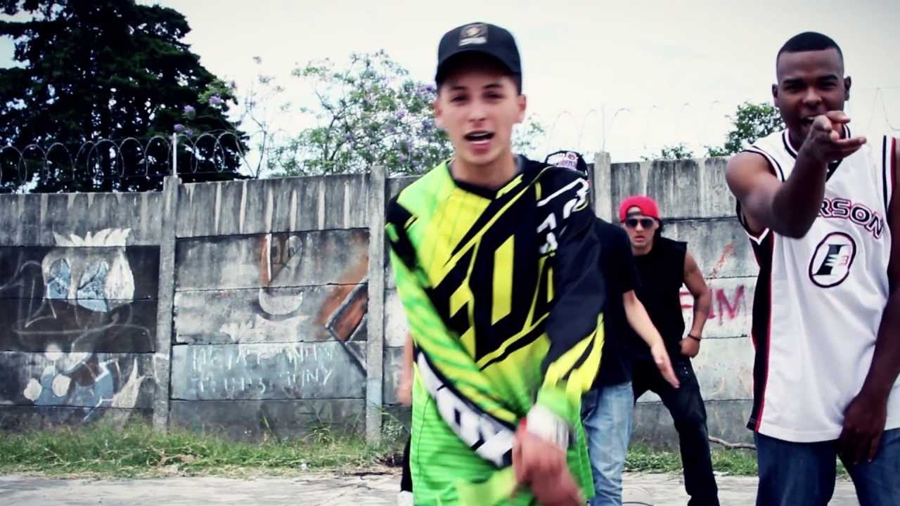 Esos Maes ft. Los Hijos del Concreto & Atish - Así es mi Barrio (BlackLion & Hustlin Prods)