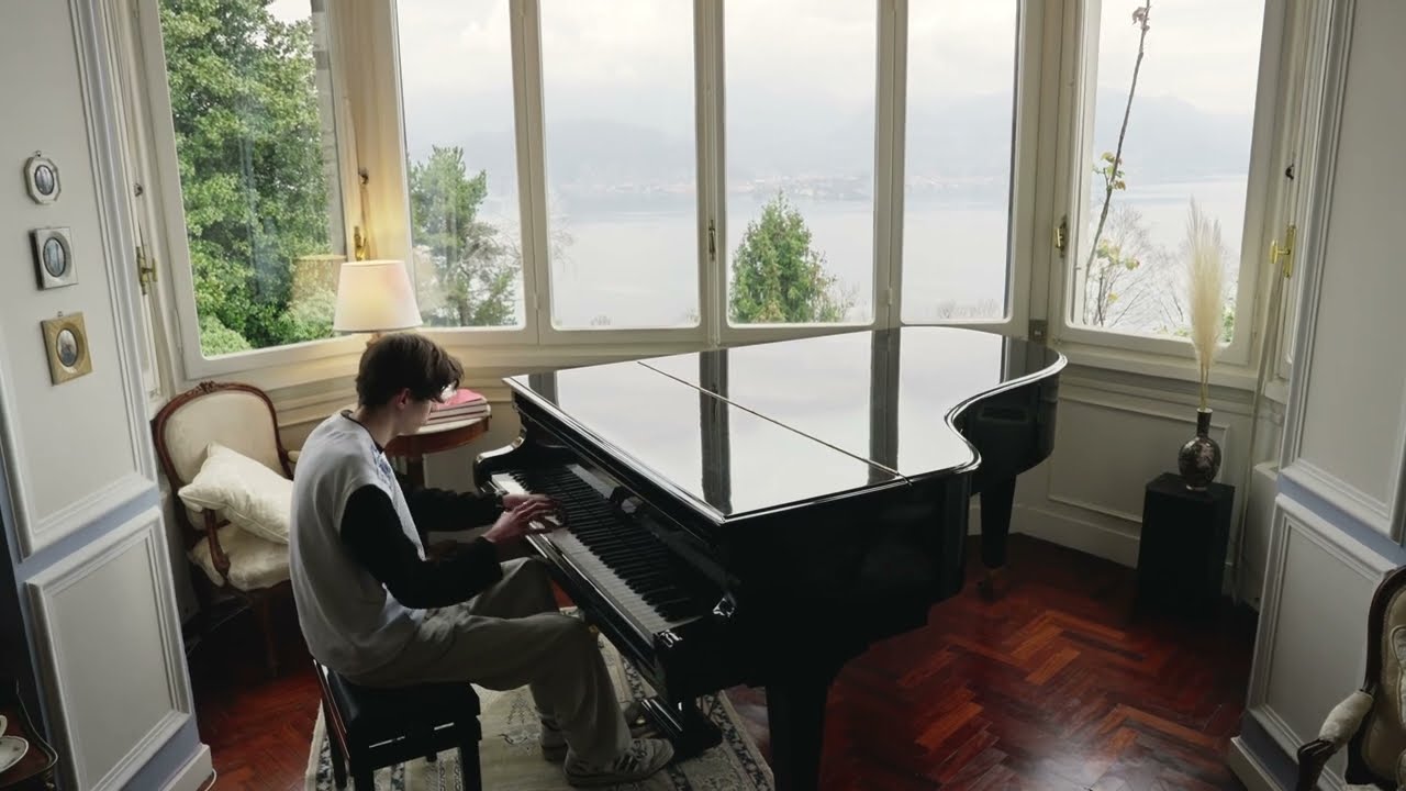 Hans Zimmer - Interstellar (Main Theme Piano Improvisation)
